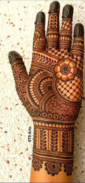 Pretty Henna Designs Hands Beautiful Simple Mehndi Design Full Hand, Simple Mahendi Designs Latest Front Hand, Mehandhi Designs Front Hand Simple, Mendhi Designs Latest Simple, Mehendi Designs For Hands Front Hand, Mehedi Design Simple Aesthetic, Mehandhi Designs Bridal Simple, Mehandi Latest Design, Mehandi Design For Right Hand