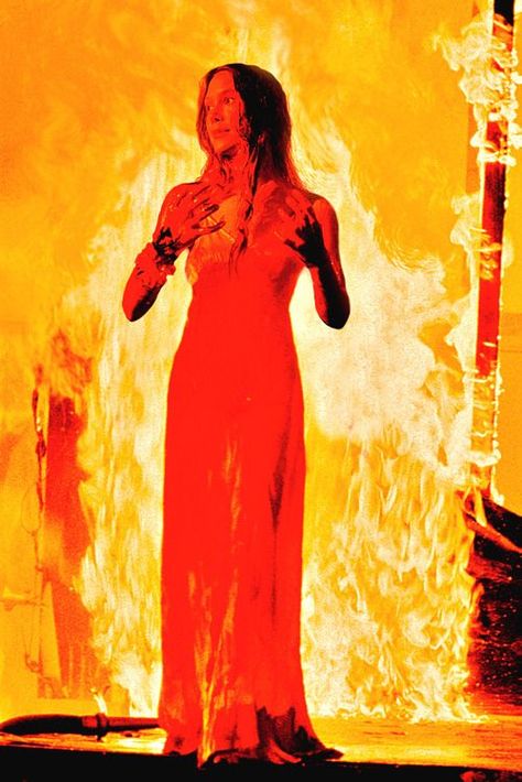 Carrie Movie, Carrie 1976, Carrie White, Good For Her, Horror Icons, Halloween Inspo, Prom Queens, Classic Horror, The Villain