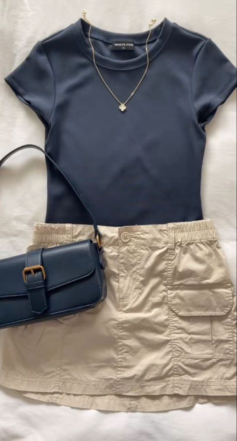 Tan Skirt Outfit Spring, Hampton Aesthetic Fashion, Summer Outfits Brunettes, Mom Jeans And Sandals Outfit, Cute Classic Outfits, Quick Outfit Ideas Casual, Short Skirt Outfits Summer, Outdoor Date Outfit, Fancy Summer Outfits