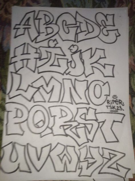 Welcome to https://apeinzstudio.com We're your pri Pretty Graffiti Letters, Freestyle Graffiti Alphabet, Freestyle Lettering Alphabet, Piece Letters Graffiti, Grafitti Tags Letters, Grafitti Tags Alphabet, Cool Lettering Fonts Alphabet Graffiti, Graffiti Lettering How To Draw, Graffiti Box Letters
