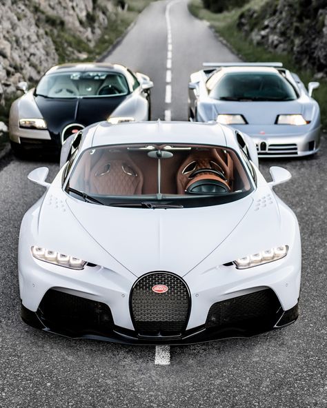 Chiron Supersport, Rolls Royce Ghost Black, Aesthetic Car Accessories, Cavo Tagoo Mykonos, Car Tattoo, Tokyo Drift Cars, Aesthetic Cars, Cars Aesthetic, 10 Interesting Facts