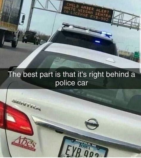 Avoiding the cops like a boss Humour, Funny Coincidences, Funny Photo Memes, Rwby Funny, Best Funny Photos, Crazy Funny Pictures, Bad Memes, Fresh Memes, Some Funny Jokes