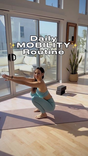 Emily Chen | Yoga teacher on Instagram: "Save this for a daily mobility routine 🤍 this routine takes such a short amount of time to do (2 and a half minutes!) but can make HUGE improvements in your body. Whether you work out and feel stiffness and tightness, are a yogi that is all flexibility but feels pain & weakness, or just someone who doesn’t have a lot of time and wants to keep a feel good, healthy body… mobility training is for you 🤍 After 10 years in the yoga industry I’ve realized it o Daily Yoga Routine, Mobility Routine, Hip Mobility Exercises, Mobility Training, Flexibility Routine, Morning Yoga Flow, Latihan Yoga, Yoga Poses Advanced, Daily Yoga Workout