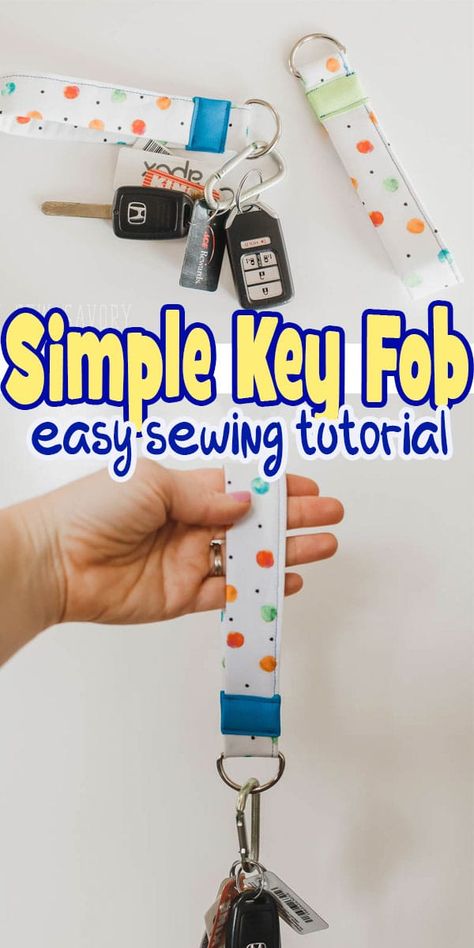 What a fun list of easy sewing projects for beginners! Tons of fun simple sewing projects to help you dust off that sewing machine {or open the box} and get sewing. Step by step instructions to make learning to sew fun. Tela, Patchwork, Easy Kids Sewing Projects, Easy Sewing Projects For Beginners, Simple Sewing Projects, Backpack Sewing, Diy Tricot, Projek Menjahit, Fun List