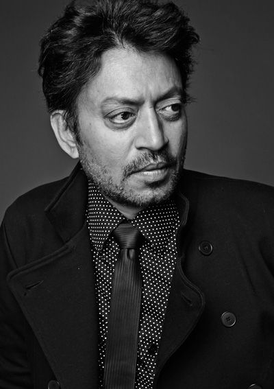 Irrfan Khan (1967)  is an Indian film actor known for his works predominantly in Bollywood. He is also known for his works in British Indian films. Khan has won three Filmfare Awards, a Screen Actors Guild Award, and an Independent Spirit Award nomination. He is also the recipient of 2011 Padma Shri award, the fourth highest civilian award in India. He has garnered the National Film Award for Best Actor in the 60th National Film Awards 2012, for his performance in Paan Singh Tomar. Old Movie Quotes, Actor Photoshoot, Irfan Khan, Portraits Drawing, Irrfan Khan, Portrait References, Celebrity Portraits Drawing, Pencil Portrait Drawing, Bird Watercolor Paintings