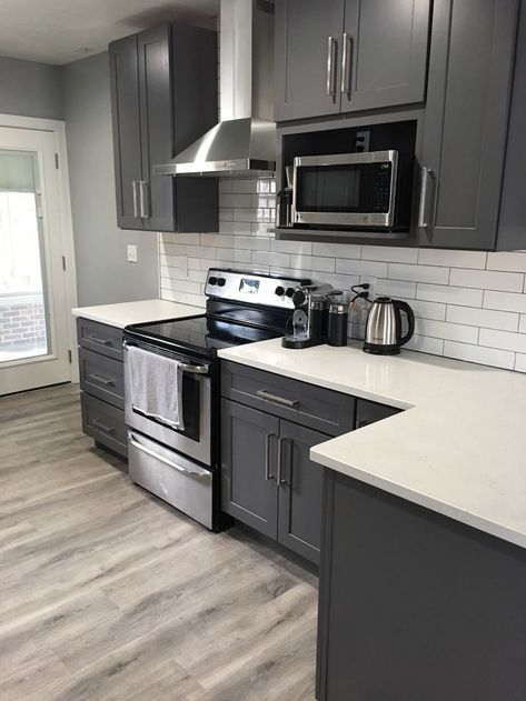 Grey Walls With Grey Cabinets, Kitchen Flooring Gray Cabinets, Dark Gray Kitchen Cabinets With Light Gray Walls, Dark Cabinets Grey Floor, Grey Kitchen Cabinets With White Counter, Cabinet Colors With Grey Countertops, Grey Toned Kitchen, Kitchen Remodel Grey Walls, Kitchen Modern Design Ideas