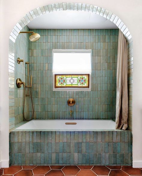 Witchy Aesthetic Bathroom, Terracotta And Teal Bathroom, Bathroom With Painted Cabinets, Shower Alcove, Green Tiles, Piscina Interior, Bathroom Layouts, Bathroom Design Trends, Tile Trends