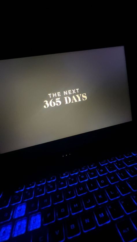 #365days #aesthetic Netflix On Tv Screen Aesthetic, Fake Day Snaps, Movies Snapchat Stories, Coding Snapchat Story, Movie In Laptop Snap, Movie Laptop Snap, 365 Days Movie Scenes, 365 Days Aesthetic, Laptop Movie Snapchat Story