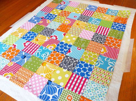 A quilt without binding tutorial. Ok I'm trying my hand at quilting. Here we go... Patchwork, Quilt Without Binding, Binding Quilt, Block Quilt Ideas, Quilt Colors, Stamp Quilt, Red Pepper Quilts, Simple Quilt, Quilting Tutorial