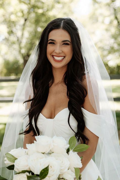 Bridal Hair Down With Veil, Veil Hair Down, Curled Wedding Hair, Bride Hairstyles With Veil, Bride Hair Down, For Wedding Hairstyles, Wedding Curls, Long Bridal Hair, Bridal Hair Down