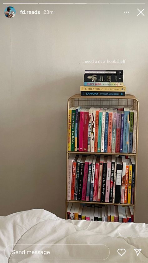 Small Shelf For Books, Displaying Books In Bedroom, Book Cart Nightstand, Where To Put Books Without Bookshelf, Renter Friendly Bookshelves, Flat Bookshelf, Small Bookshelf Inspiration, Book Storage Ideas For Small Spaces, Small Bookshelf Aesthetic