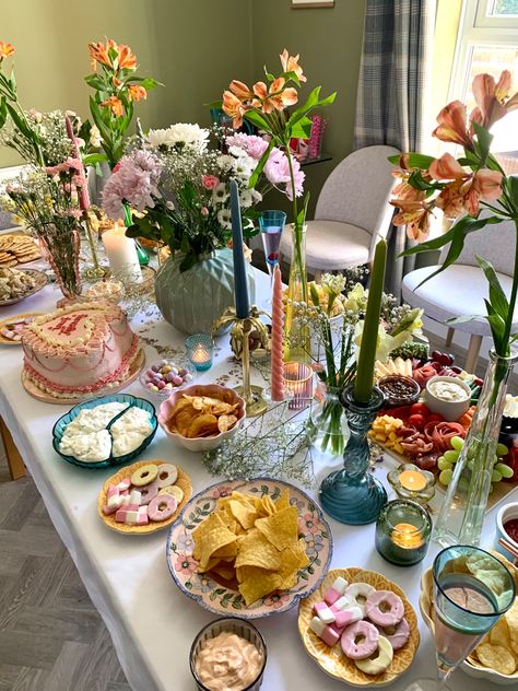 Tea And Crumpets Party, The Secret Garden Party, Fruit Tablescape, Summer Dessert Table, Spring Party Food, Boho Picnic Table, Spring Flavors, Floral Food, Spring Party Decorations