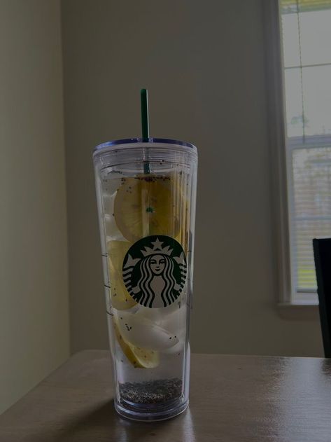 Starbucks Tumbler Aesthetic, Tumbler Aesthetics, Lemon Water Detox, Chia Water, Tumblr Water, Aesthetic Starbucks, Starbucks Water Bottle, Daily Aesthetic, Water Detox