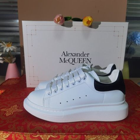 Women's shoes Alexander McQeen sneakers Sports Shoes, Alexander Mcqueen, Women's Shoes, Alexander Mcqueen Women, Mcqueen Sneakers, Alexander Mcqueen Shoes, Mc Queen, Sneaker Brands, Sneaker Shopping