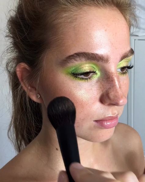 LAETITIA LEMAK on Instagram: “Lime Green 🌟🐲😍 on this beauty @charlottjosefin #glow #glowymakeup #laetitialemak - not sponsored” Lime Green Eyeshadow Looks, Lime Green Makeup Look, Sneaking Out, Lime Green Eyeshadow, Lime Green Makeup, Parade Makeup, Makeup Looks Prom, Green Eyeshadow Look, Festival Inspo