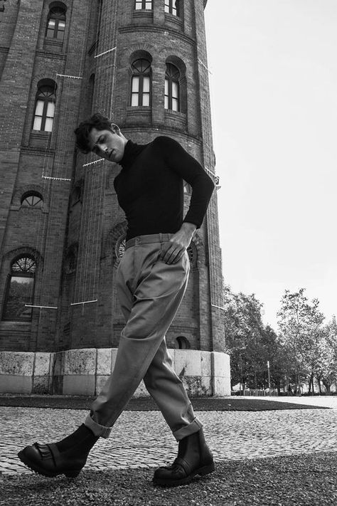 Nylon Spain: Carlos Ferra Wears Fashions with Machismo Mode Editorials, Mens Photoshoot Poses, Male Models Poses, Portrait Photography Men, Photographie Portrait Inspiration, Look Man, Men Photoshoot, Mens Editorial, Man Photography