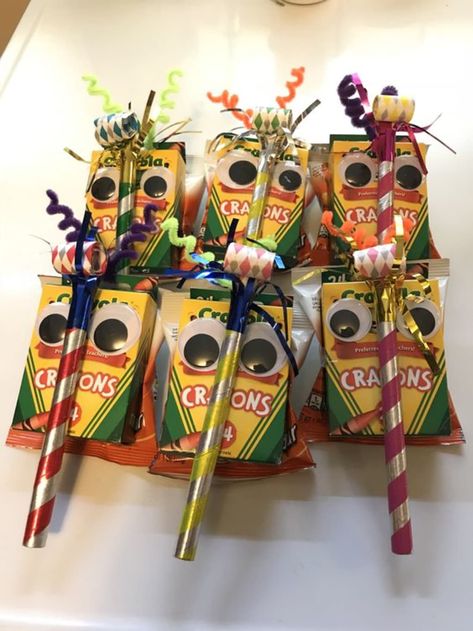 Birthday Snacks For Kindergarten, Daycare Bday Treats, Classroom Halloween Treats Party Favors, Party Favors For Preschool Birthday, Birthday Treat For Daycare, Birthday Class Treats Schools, Birthday Snacks For School Preschool, Daycare Birthday Party Favors, 2nd Birthday Treats For Daycare