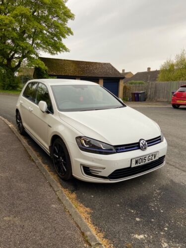 ad eBay - Find many great new & used options and get the best deals for 2015 VOLKSWAGEN GOLF 1.4 TSI GTE HYBRID DSG EURO 6 5DR + SERVICE HISTORY + at the best online prices at eBay! Free delivery for many products! Golf, Volkswagen, Cars, Car Accessories, Volkswagen Golf 1, Golf 1, Volkswagen Golf, Ebay Finds, Free Delivery