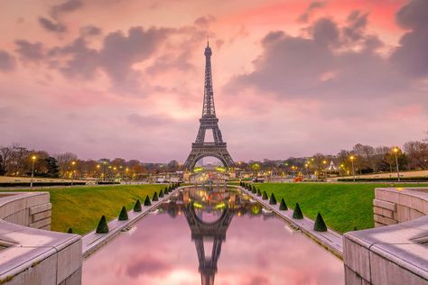 Paris Captions Instagram, Paris Captions, Torre Eiffel Paris, Honeymoon Romance, Europe Honeymoon, Paris Wallpaper, Captions Instagram, Europe Itineraries, Paris Tours