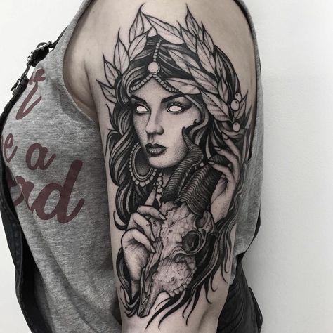 T H O M A S B A T E S on Instagram: “Gothic goddess for Sadie. Thank you for the great convo and for sitting so well 🤘🏻 #tattoo #fineline #etching #blackandgrey #tattoos…” Aphrodite Goddess Tattoo, Greek Goddess Tattoo, Artemis Tattoo, Aphrodite Tattoo, Small Wave Tattoo, Female Warrior Tattoo, Mother Nature Tattoos, Girl Face Tattoo, Greek Mythology Tattoos