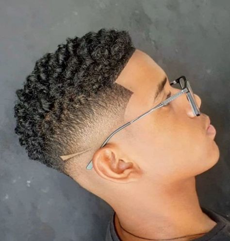 Short Curly Haircuts For Round Faces Men, Low Drop Fade Haircut For Black Men, Low Fade Black Men, Black Men Hair Color Ideas, Black Men Fade Haircut, Men Afro Hairstyles, Drop Fade Haircut Black Men, Black Male Haircuts, Black Fade Haircut