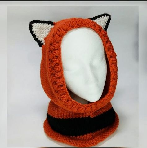 Addi Express Knit Fox Hood The Addi Express Knit Fox Hood is my latest pattern. Everyone knows how much I love to use my Addi… Knit Fox, Crochet Machine, Knitting Machine Tutorial, Addi Express, Addi Knitting Machine, Circular Knitting Machine, Loom Knitting Projects, Knitting Machine Projects, Knitting Machine Patterns