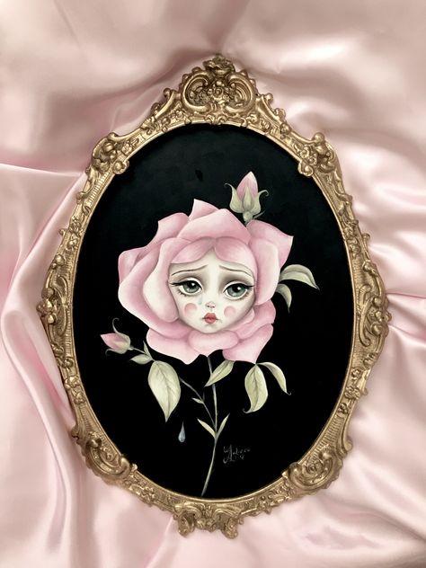 Kawaii Victorian Aesthetic, Pop Surrealism Painting, Alice In Wonderland Pink Aesthetic, Creepy Pastel Aesthetic, Pastel Goth Painting, Pink Alice In Wonderland Aesthetic, Pastel Horror Aethstetic, Low Brow Art Pop Surrealism, Soft Gothic Aesthetic