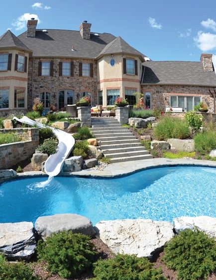 Slides In Houses, Big Pool Ideas, Extravagant Pools, Big Backyard With Pool, Slide In House, Dream Home Pool, Pools With Slides, Big Houses With Pools, Mansion Backyard