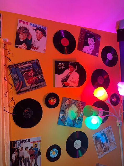 80s Retro Bedroom, 80s Theme Room, 80s Themed Bedroom, Retro 80s Room, Retro Room Ideas 1980s, 80s Room Ideas, 80’s Bedroom, 80s Themed Room, 80’s Room