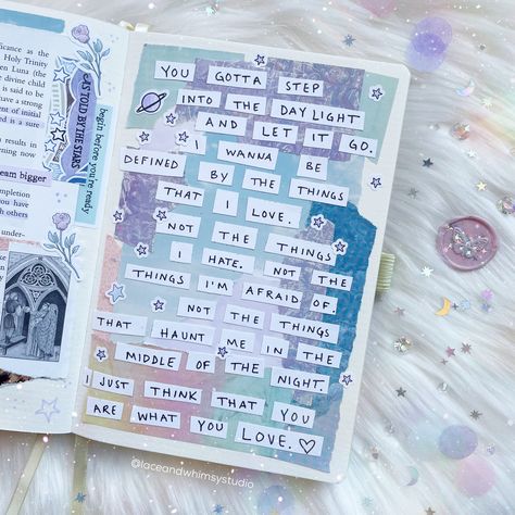 art journal spread featuring lyrics from "Daylight" by Taylor Swift ♡ Month Art Journal, Taylor Swift Lyric Journal, Taylor Swift Bujo Theme, Collage Ideas Journal, Taylor Swift Sketchbook Ideas, Lyric Journal Ideas, Junk Journal Art, Bujo Taylor Swift, Song Lyric Journal Pages