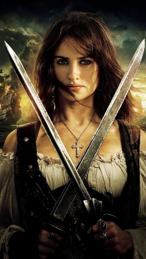 Amy Adams, Penelope Cruz, Penelope Cruz Movies, Midnight Film, Pirate Photo, Describe Her, On Stranger Tides, Johnny Deep, Captain Jack Sparrow