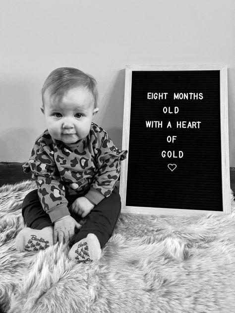 7 Month Milestone Letter Board, 8 Months Milestones Photos, 8 Months Old Photo Ideas, Seven Month Baby Photoshoot, 8 Month Old Photoshoot Ideas, 11 Month Letter Board, 8 Month Picture Ideas, 8 Months Old Baby Caption, 8 Month Old Milestones Pictures