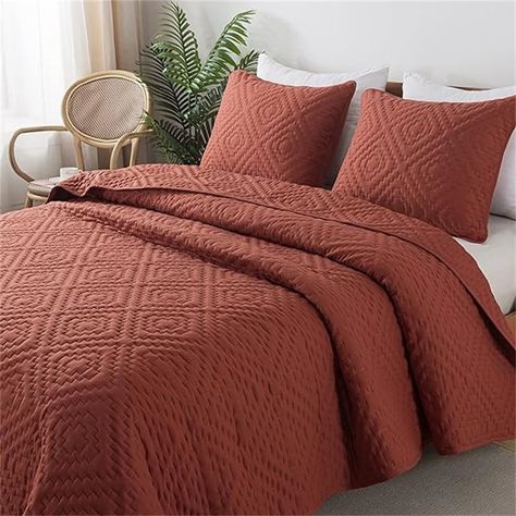 High material: 100% ultrafine fiber polyester, more durable, soft and comfortable, skin friendly ultrasonic quilt cover, lightweight quilt double bedspread cover set. Quilt Bedding Sets, Queen Size Bedspread, California King Size Bed, Quilted Blanket, Queen Blanket, Comforter Bed, Queen Size Quilt, King Size Quilt, Bedspread Set