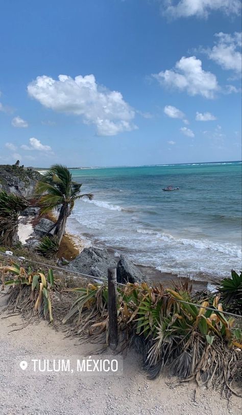 #mexico #vibe #summer #summervibes #summertime #tulum #islands #aesthetic Playa Del Carmen, Beach Mexico Aesthetic, Islands Aesthetic, Tulum Aesthetic, Rainbow Ocean, Francia Paris, Mexico Aesthetic, Mexico Tulum, Aesthetic Rainbow