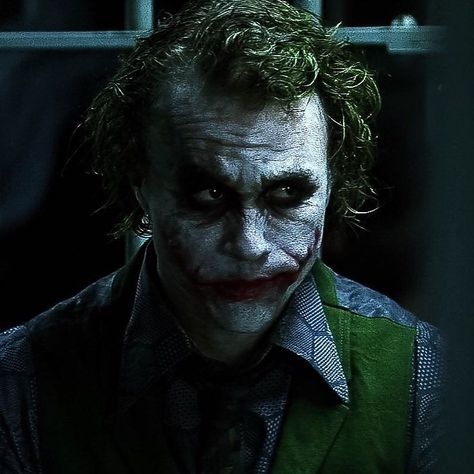 "Nothing. No matches on prints DNA dental. Clothing is custom no labels. Nothing in his pockets but knives and lint. No name...no other alias. by dc_eu Tumblr, Joker Dark Knight, Joker Dc Comics, Joker Heath, Joker Images, The Dark Knight Trilogy, Heath Ledger Joker, Last Knights, Joker Dc