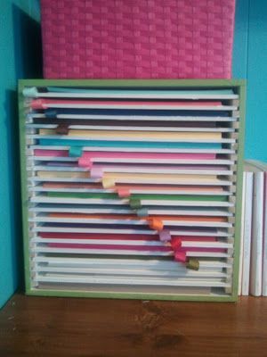 Craft paper storage ideas. 9 genius ways to store you scrapbooking and cardstock paper in your craft room. Stay organized with free craft room printables! Teknik Quilling, Rangement Art, Scrapbook Paper Storage, Craft Paper Storage, Diy Rangement, Craft Storage Organization, Scrapbook Storage, Scrapbook Organization, Dream Craft Room