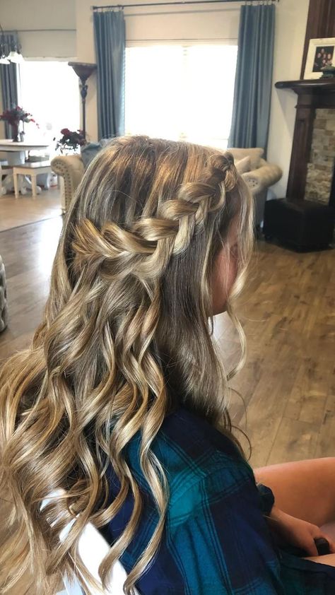 Prom Hairstyles For A Strapless Dress, Down Dues For Prom, Hair For Formal Dance, Prom Hairstyle Braid, Curled Hairstyles With Braid, Prom Hairstyles Down With Braid, Semi Formal Dance Hairstyles, Prom Hairstyles Braid Half Up, Western Prom Hairstyles