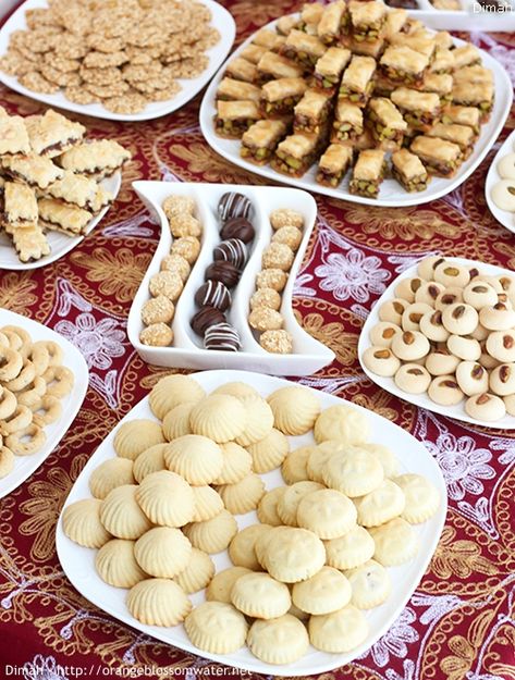 Essen, Eid Dessert Ideas, Eid Snacks Ideas, Eid Sweets Recipes, Eid Snacks, Eid Baking, Eid Dessert Recipes, Moroccan Cookies, Eid Sweets