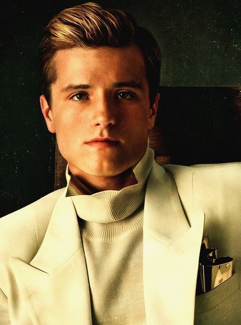 Peeta Mellark ~ Catching Fire Sean Anderson, Hunger Games Wallpaper, Hunger Games Characters, Hunger Games Peeta, The Hunger Games Mockingjay, I Volunteer As Tribute, Hunger Games Fandom, Hunger Games Mockingjay, Hunger Games Humor