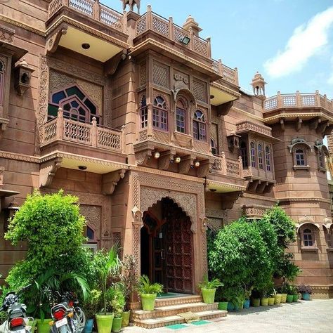 Kuchaman Haveli | House design pictures, Brick architecture, Architecture old Jaipur House Design, Indian House Exterior, Jaipur House, Home Curb Appeal, Indian House Exterior Design, Puja Ghar, Arrange Marriage, Temple Designs, Jodhpur Rajasthan