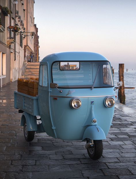 Microcar, Vespa Ape, Vespa Piaggio, Piaggio Ape, Tiny Cars, Vespa Vintage, Vespa Scooters, Weird Cars, Mini Cars