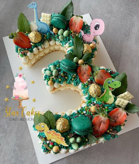 STAR CAKES ⭐️ AYBÜKE TUNC on Instagram: “•DINO•🦕🍃 - - --#cakedecorating #cake #lettercake #numbercake #initialcake #dripcake #heorshe #genderrevealcake #birthdaycake #valentineday…” Meringue, Pull Apart Cupcake Cake Dinosaur, Dinosaur Pull Apart Cake, Number Dinosaur Cake, Number 3 Dinosaur Cake, Dino Number Cake, Dinosaur Number Cake, Number Cake 4, Number Cake 3