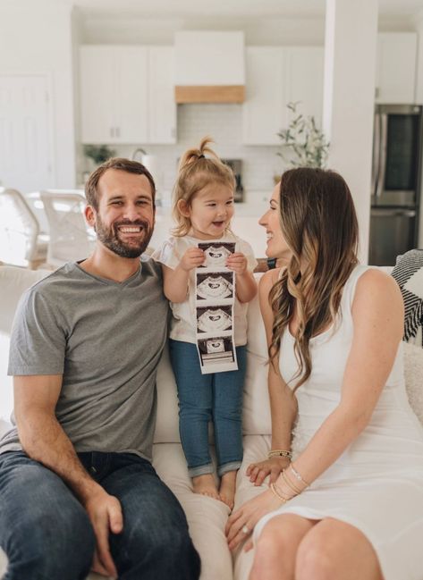 Pregnant Announcement To Family, Indoor Pregnancy Announcement, At Home Baby Announcement Photoshoot, Pregnancy Announcement Photos With Child, Pregnancy Announcement Photos 2nd, Second Pregnancy Photoshoot, 2nd Baby Announcement With Toddler, Baby 2 Announcement Ideas, In Home Pregnancy Announcement Photos