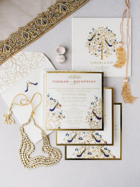 Modern muslim american wedding invitations Las Vegas, Classy Indian Wedding Invitations, Desi Wedding Invitations, Indian Wedding Cards Ideas, Indian Wedding Modern, Indian Wedding Stationery, Pakistani Wedding Invitations, Traditional Indian Wedding Cards, Luxury Indian Wedding Invitations