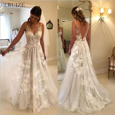 Pnina Tornai, V Neck Wedding Dress, Style Italy, Backless Bridal Gowns, Beach Wedding Gown, Boho Bridal Gowns, Lace Wedding Dress Vintage, Trendy Wedding Dresses, Applique Wedding Dress