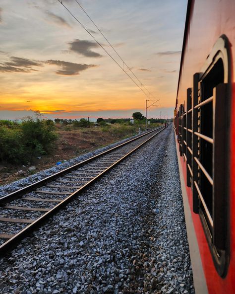 A beautiful click of train with the sunset Indian Train Aesthetic, Inside Train Aesthetic, Train Snap, Train Travel Aesthetic, Train Pic, Selfie Point, Train View, Train Aesthetic, Train Wallpaper