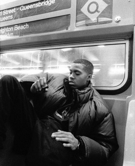 #hiphop #90s #newyork #queensbridge #subway #photography #rapmusic #nas 90s Hiphop Style, 90s Hip Hop Aesthetic, Hiphop Aesthetic, Subway Photography, 90s Rap Aesthetic, Hiphop 90s, Hiphop Photography, Hip Hop Aesthetic, Cultura Hip Hop