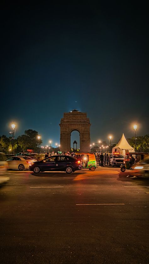 India Gate Night Snapchat, India Gate Snapchat Stories, Delhi Night Life Aesthetic, India Night Snap, Delhi Ncr Snap, Delhi Night Snapchat Story, India Gate Aesthetics, India Gate Snap, New Delhi Snap