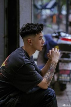 Fesyen Rambut Lelaki, Asian Men Short Hairstyle, Haircut Coupons, French Haircut, Men Fade Haircut Short, Men Hair Highlights, Mens Haircuts Short Hair, Korean Men Hairstyle, Asian Man Haircut