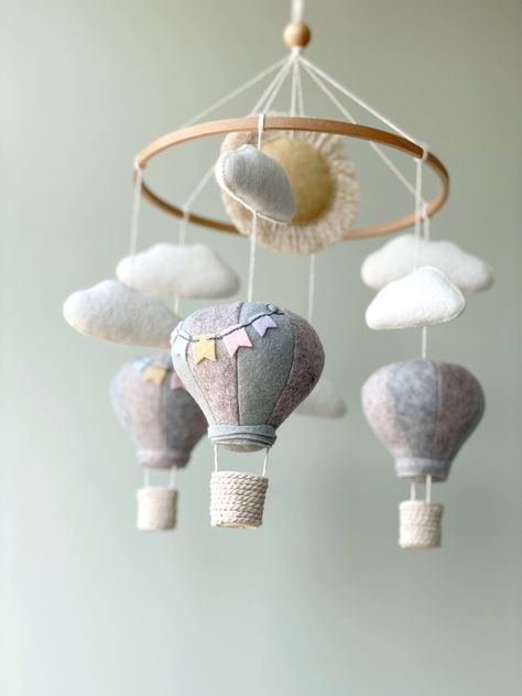 Neutral Baby Decor, Adventure Nursery Decor, Nursery Deco, Balloon Mobile, Grey Nursery Decor, Hot Air Balloon Nursery, Baby Mobiles, Crib Toys